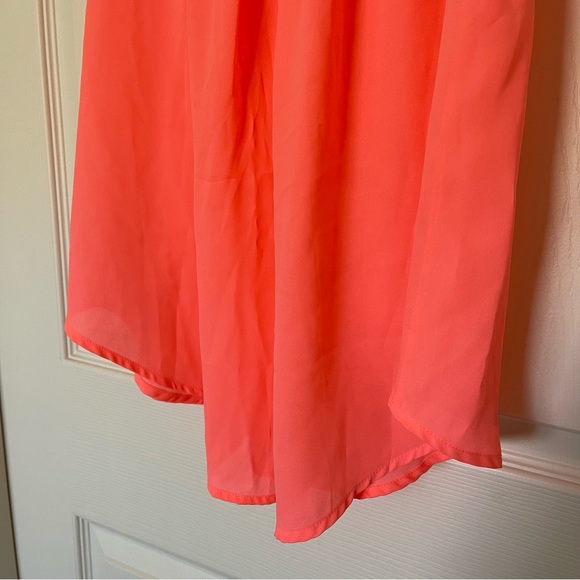 A’gaci Neon Color Sleeveless Blouse w/ Embellished Collar - Picture 6 of 8